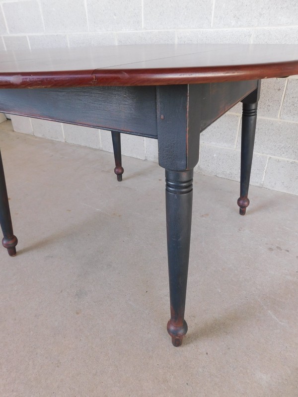 Great Windsor Chair Co Round Shaker Farmhouse Style Dining Table 46"W gallery