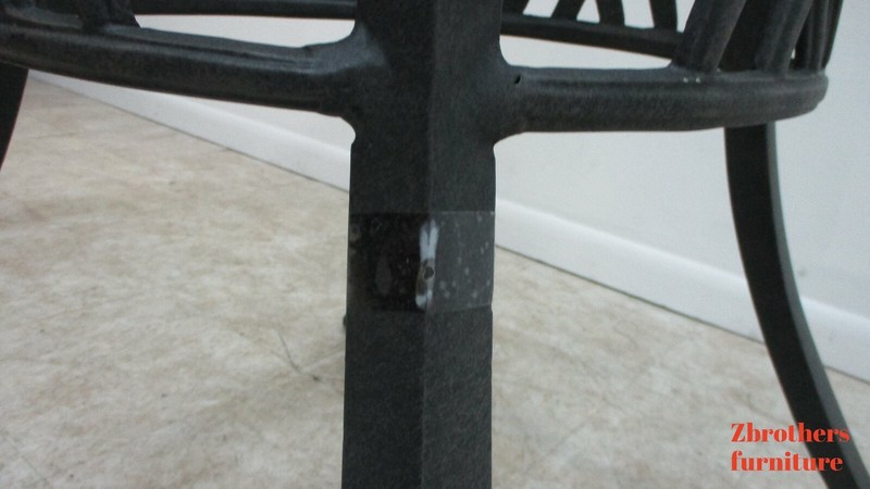 Landgrave Patio Porch Outdoor Round Dining Dinette Table Cast Classics A gallery
