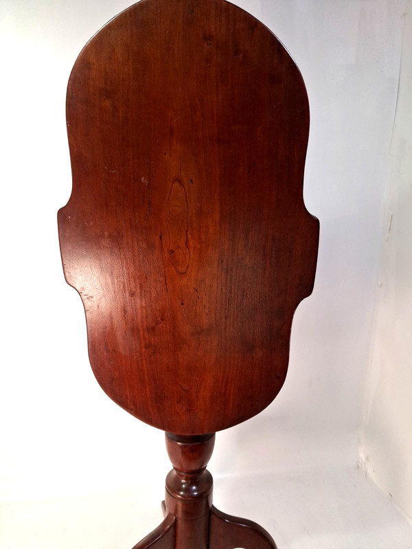 Exceptional Antique Queen Anne Tilt-top Cherry Candlestand, Ca. 1790-1810 gallery