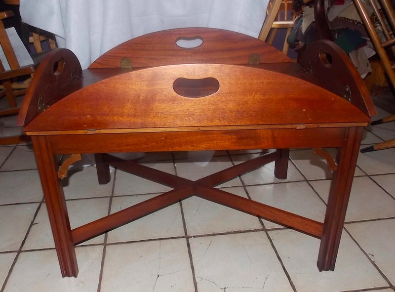 Mahogany Butler Coffee Table (CT-160)