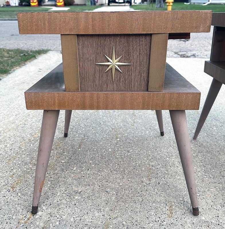 NO SHIPPING VINTAGE MCM ATOMIC BROWN FORMICA END TABLE & SIDE TABLE REALLY SHARP gallery