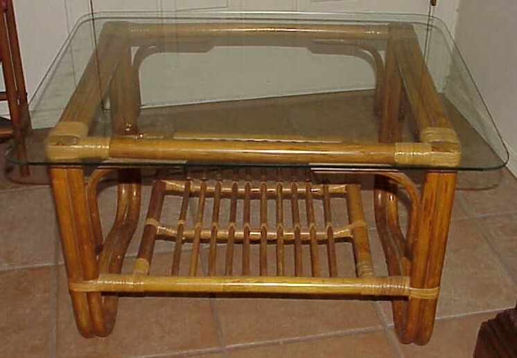 VINTAGE MID CENTURY 29″ X 24″ GLASS TOP BAMBOO ACCENT COFFEE TABLE W/SHELF