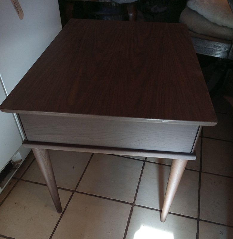Mid Century Walnut Formica Top End Table / Side Table (ET821) gallery