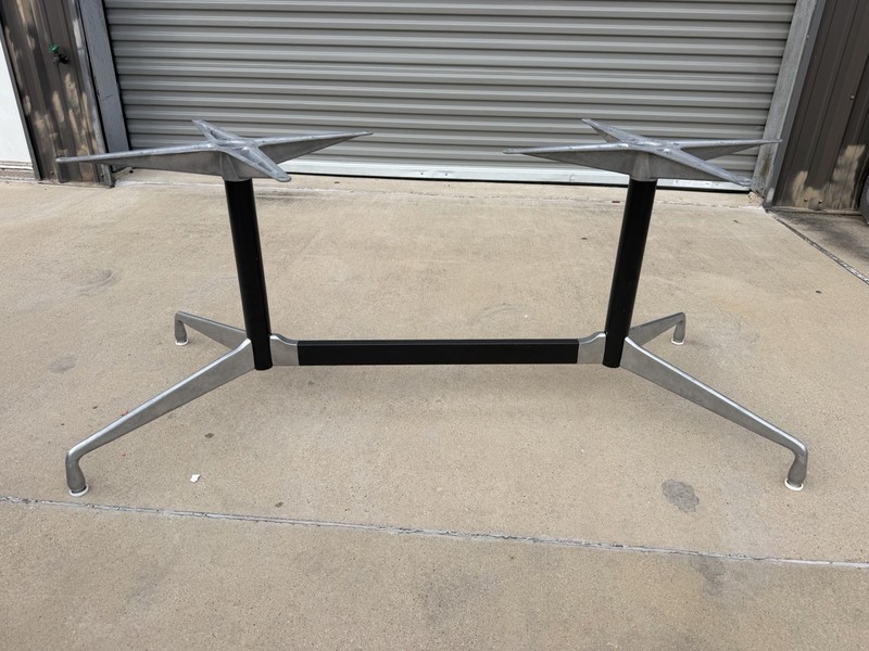 Herman Miller Segmented Table base