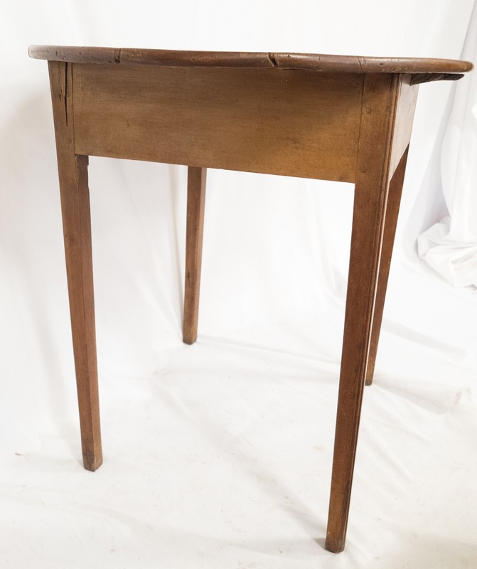 Antique Rustic Americana 19th Century Pine Tavern Oval Top Table Folk Art gallery