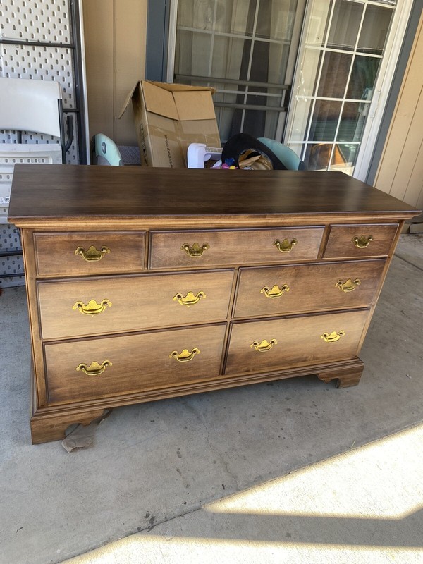 1980s Ethan Allen Circa 1776 Traditional 7 Drawer Low Double Dresser (18-5112)
