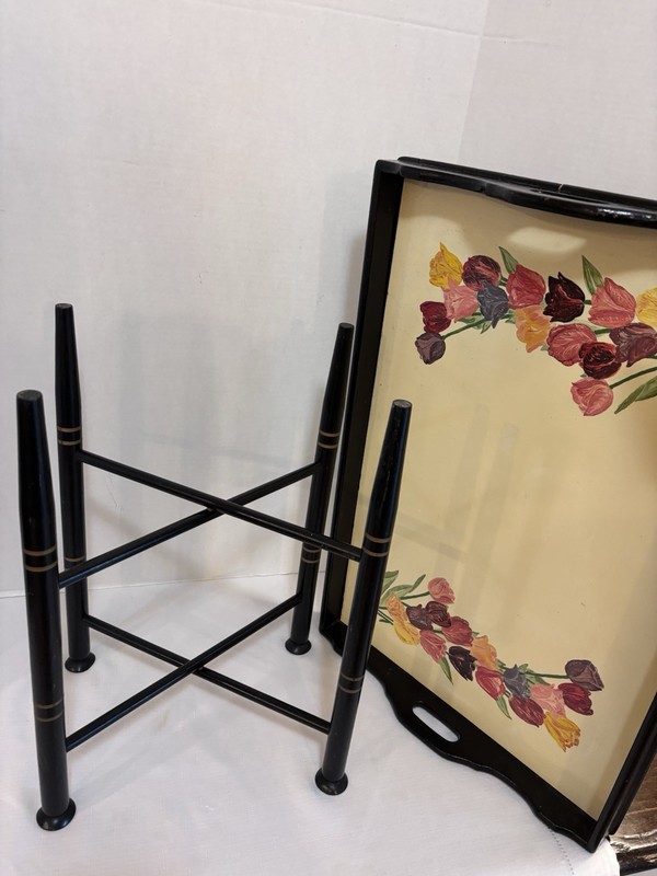 VTG Tray Table With Folding Base Hand Painted Tulips 25” X 17” X 22” gallery