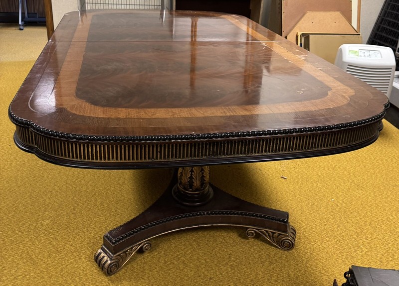 EJ Victor Used Preowned Mahogany Double Pedestal Dining Table Heavy Duty Classy