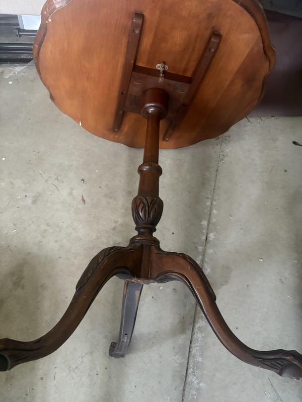 Wabi Sabi Round Table Early 20th Century gallery