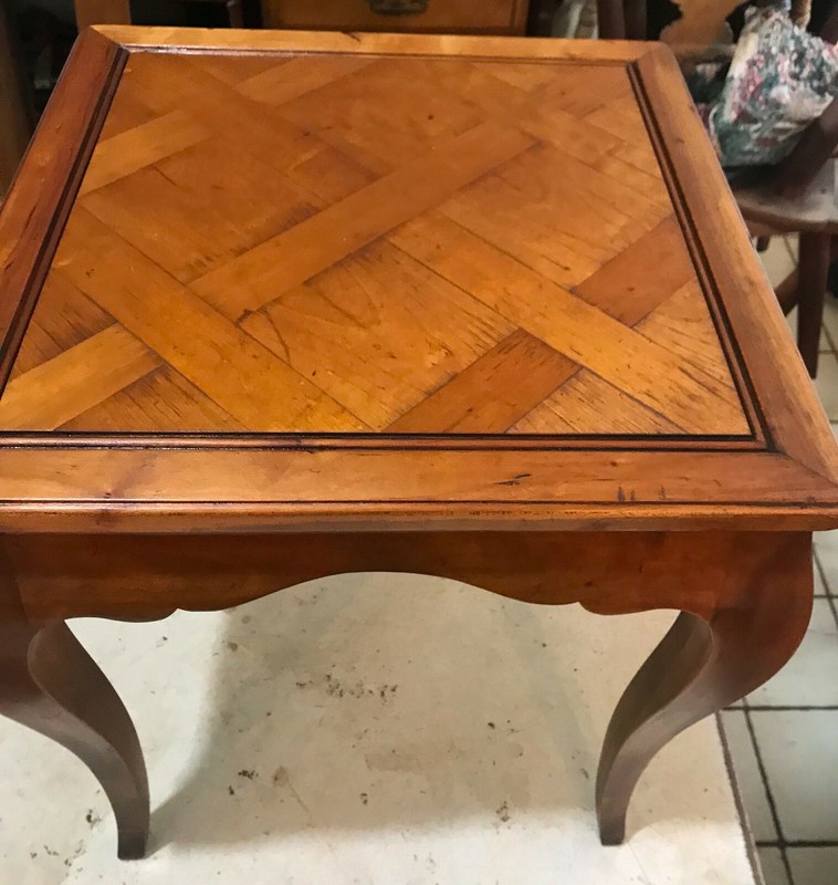 Cherry Henredon Side Table / End Table by Henredon (RP-ET85) gallery