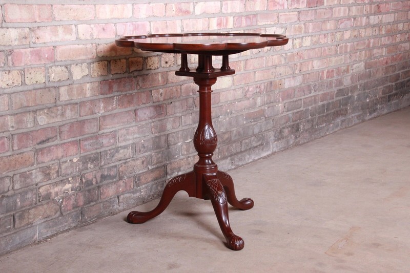 Baker Furniture Historic Charleston Carved Mahogany Tilt Top Tea Table