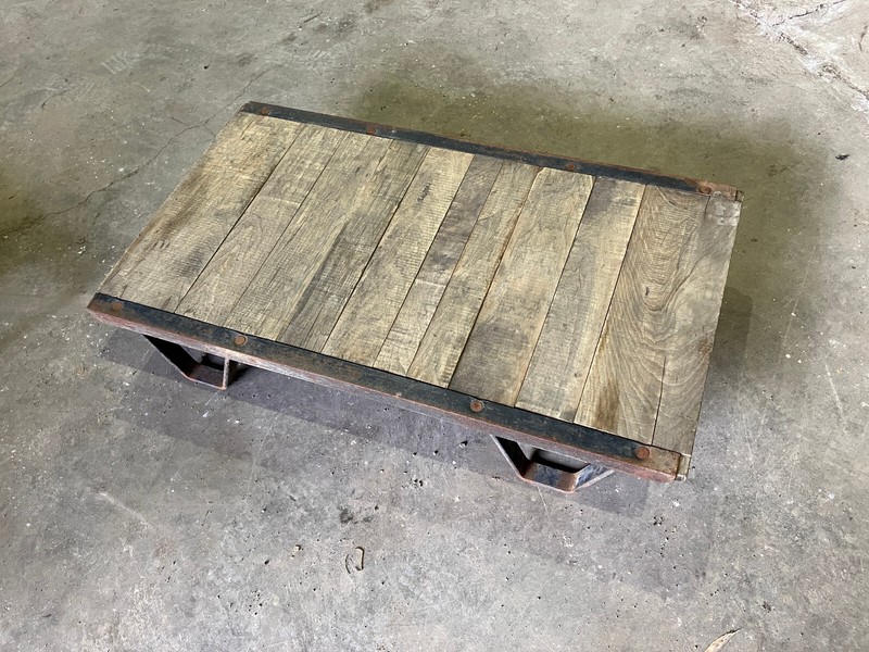 Vintage Rustic/Industrial railroad-industrial Pallet wood-metal frame