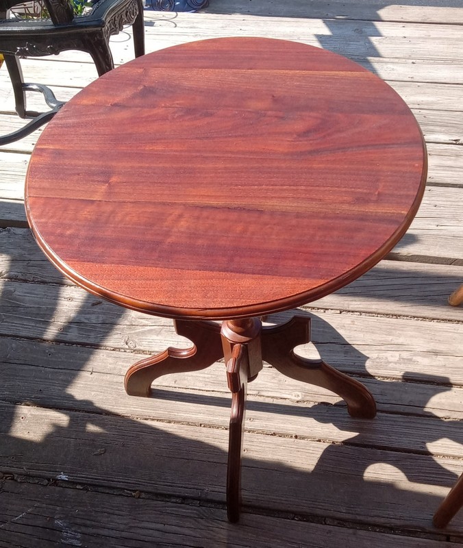 Solid Walnut Round End Table / Side Table (ET783)