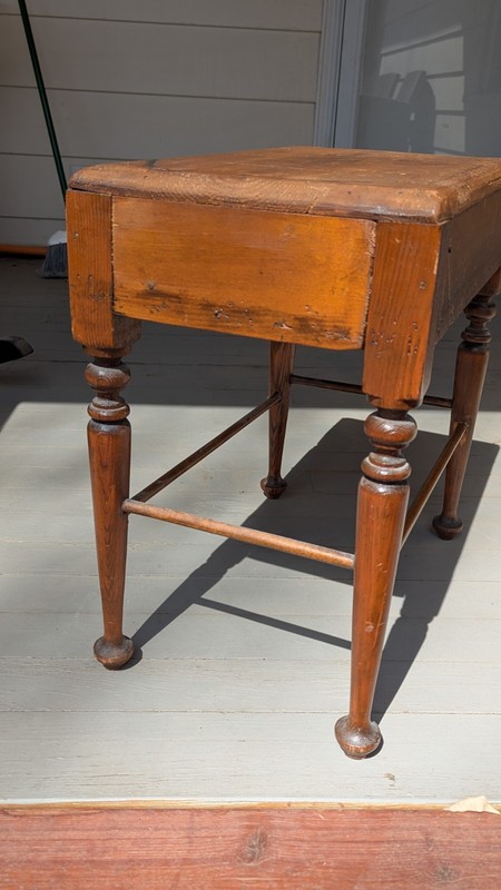 Early American Primitive Sheraton Late 19th Early 20th Bench Stool Stand Table gallery