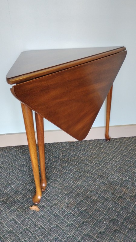 1971 Thomasville Triangular Gateleg Drop Leaf Occassional Side End Table Unique gallery