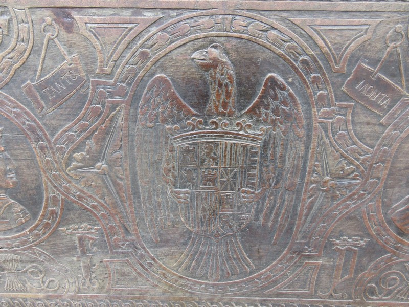Spanish Tanto Monta Ferdinand II and Isabella I Catholic Monarchs Arms Table top gallery