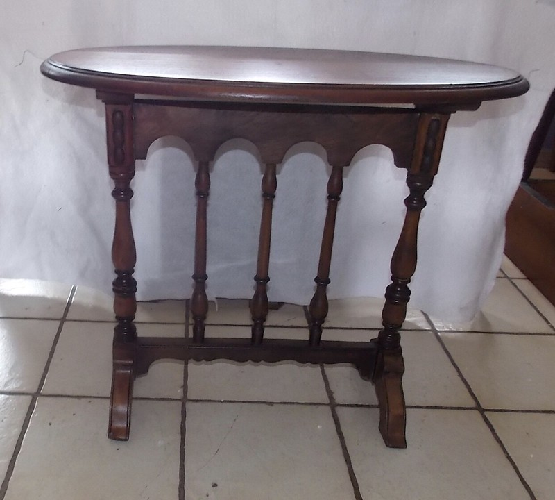 Mahogany Mid Century Oval End Table / Side Table (ET214) gallery