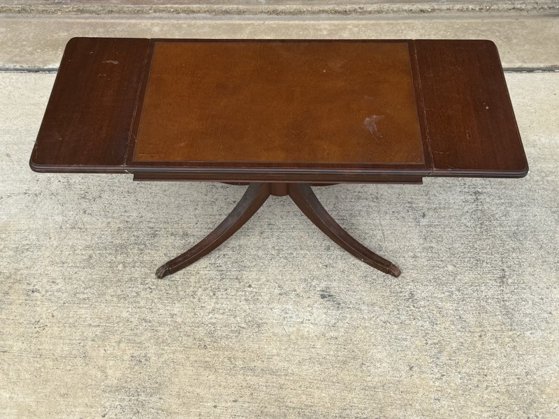 Vintage Imperial Grand Rapids Extending Mahogany Wood End Coffee Table
