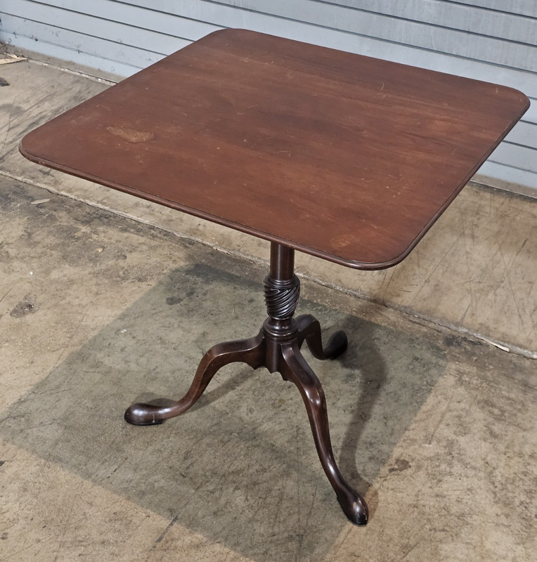 KITTINGER Williamsburg Mahogany Square Tilt Top Table Occasional Table CW 69 gallery