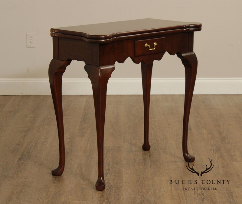 Queen Anne Style Mahogany Gate Leg Side Table gallery