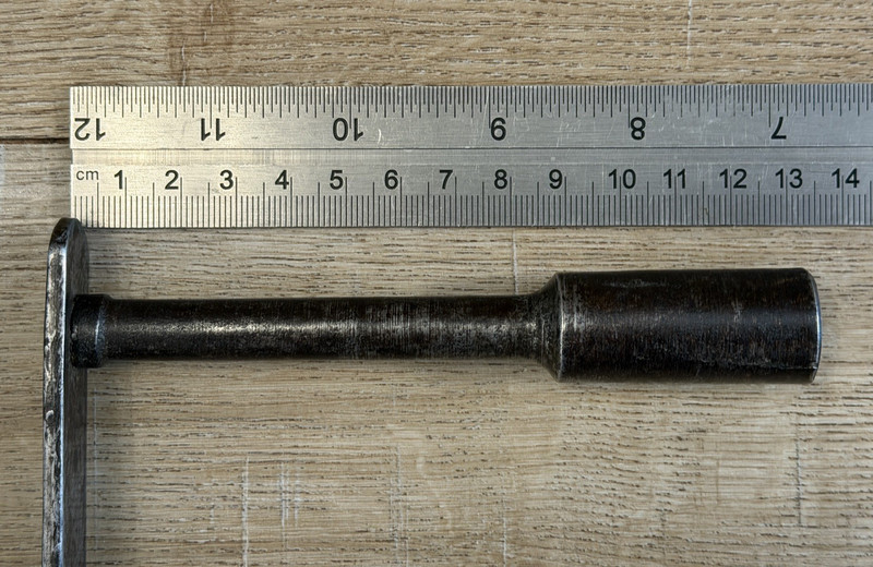 VINTAGE WIND OUT EXTENDING DINING TABLE CRANK HANDLE WINDER gallery