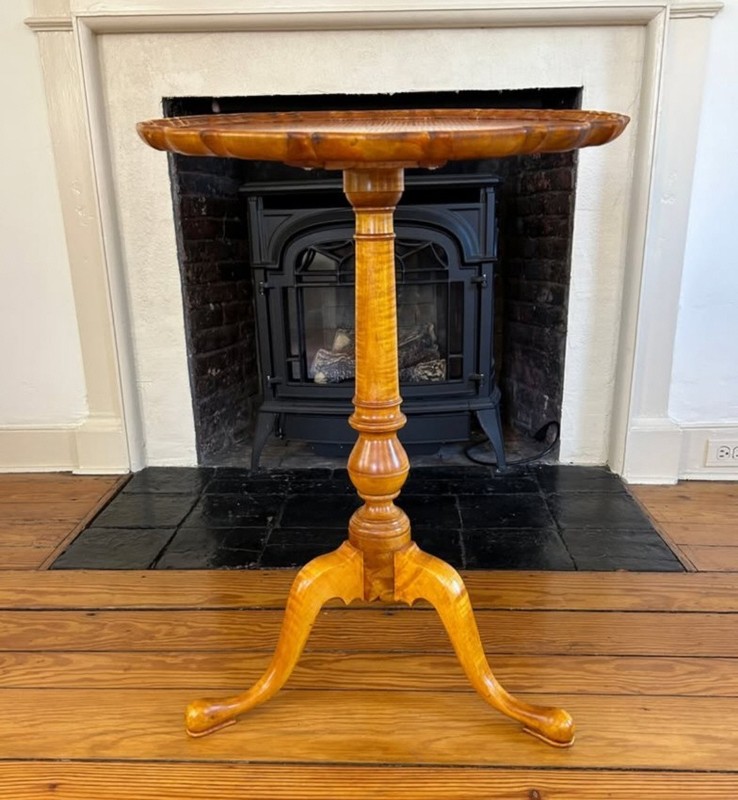 Vintage bench made tiger maple table Strong all over tiger grain Chippendale sty gallery