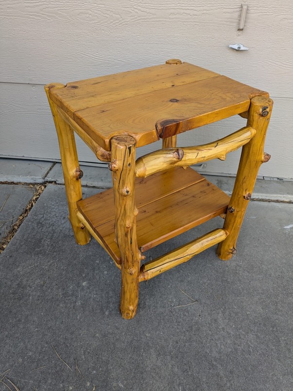 Vintage Natural Rustic Amish Log Wood 2-Tier Cabin Lodge Table