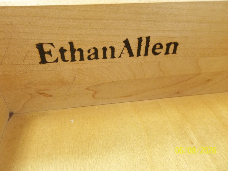 ETHAN ALLEN Heirloom Maple Nutmeg Colonial Early American Nightstand w/ Drawer gallery