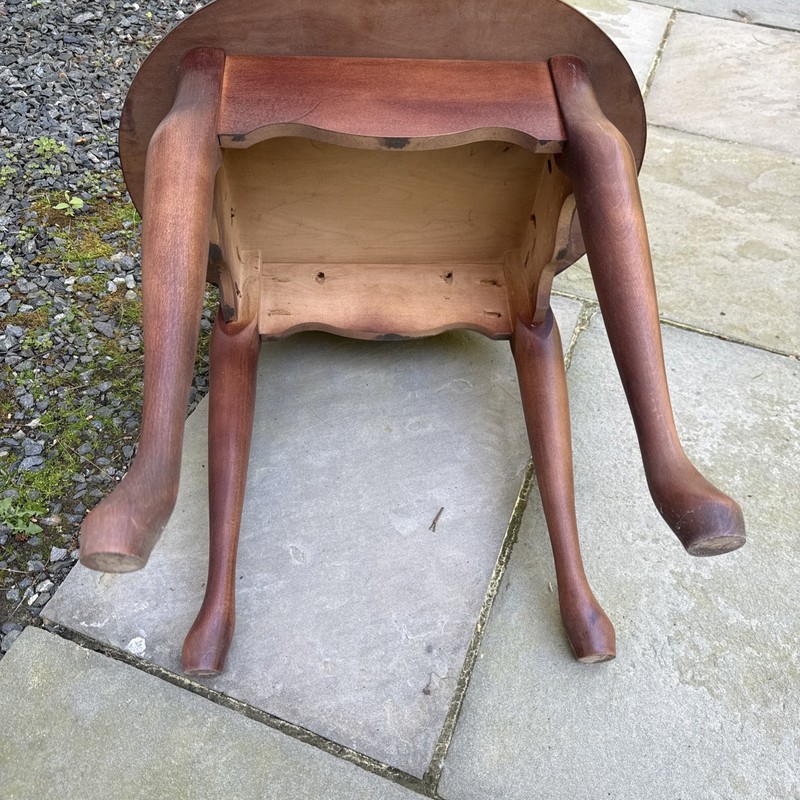 Vintage - Oval Side End Table gallery