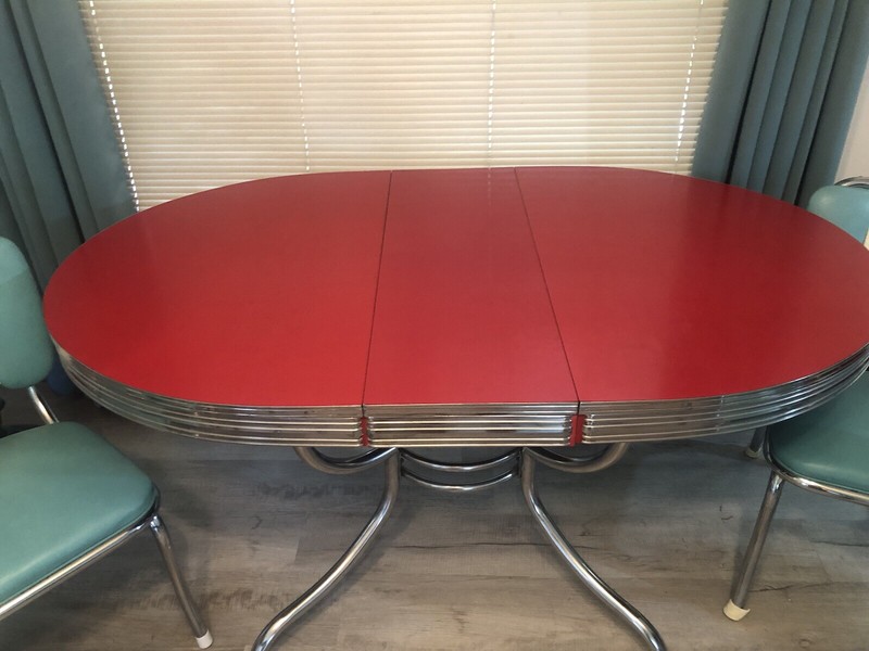 Vintage 1950s kitchen table, chrome legs. Excellent. Condition. Family owned gallery