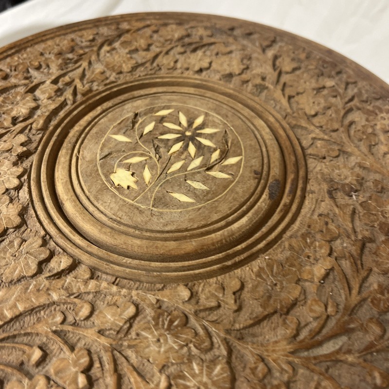 VINTAGE HAND CARVED FOLDING WOODEN SMALL TABLE MADE IN INDIA INLAY gallery