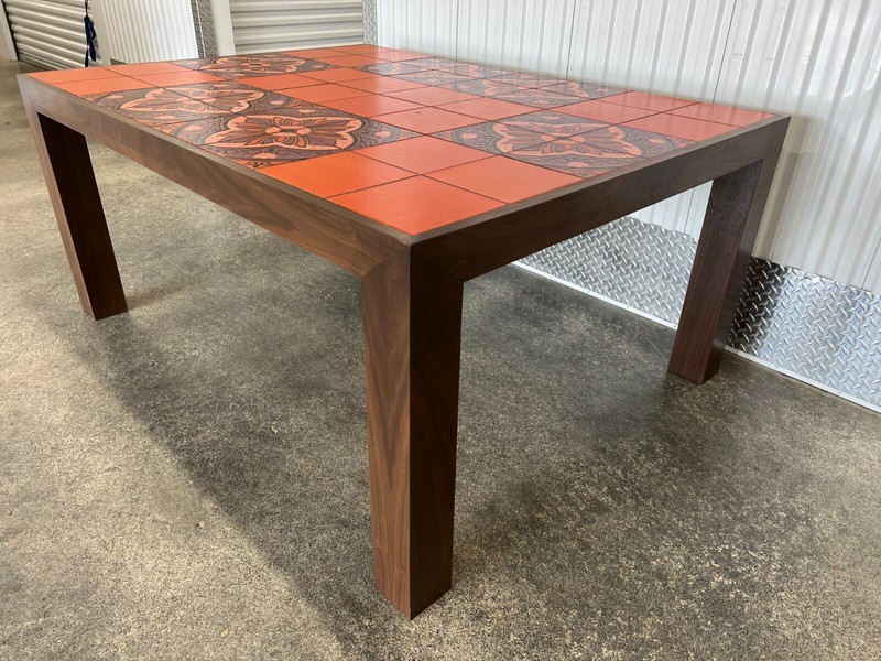 LARGE MOD 1970'S ORANGE TILE TOP WALNUT VENEERED DINING TABLE gallery