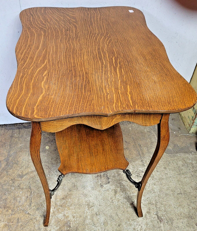 OAK 1/4 SAWN FRENCH STYLE LAMPSTAND AMERICAN gallery