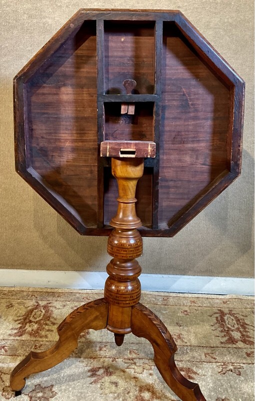 19th Century Inlaid Tilt-Top Octagonal Tea Table gallery