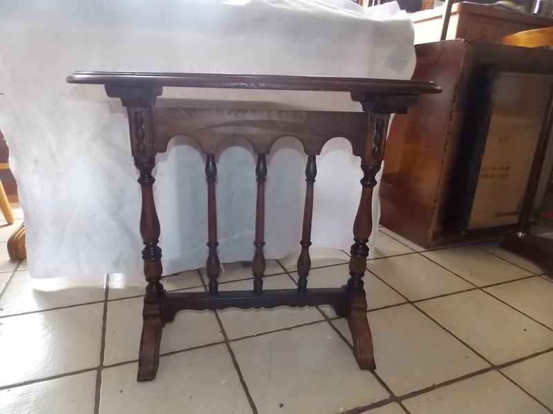 Mahogany Mid Century Oval End Table / Side Table (ET214) gallery