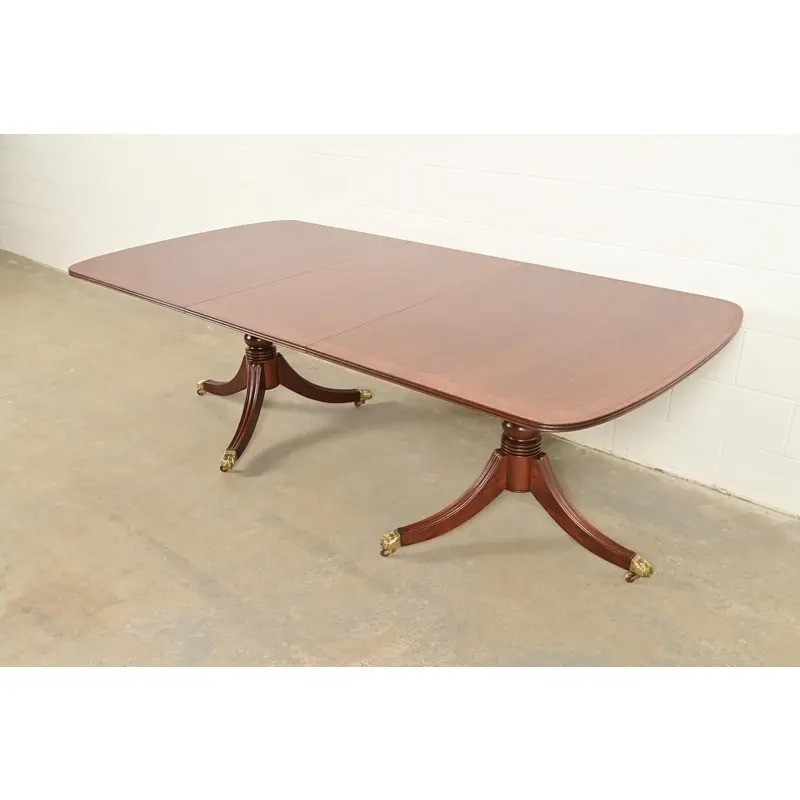 Henredon Georgian Mahogany Pedestal Extension Dining Table, Newly Refinished gallery
