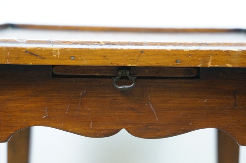 Mid Century Walnut Floral Rose Tea Side Table w Pull Out Tray 19" gallery