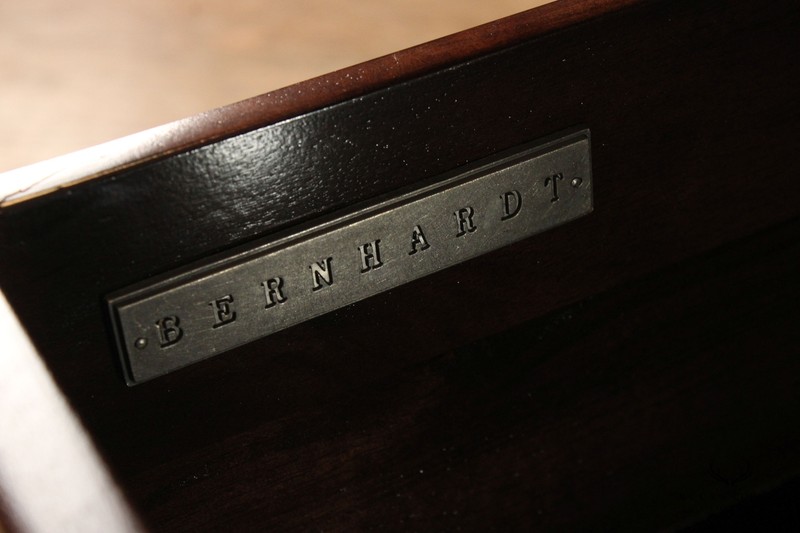 Bernhardt Contemporary Entertainment Console gallery