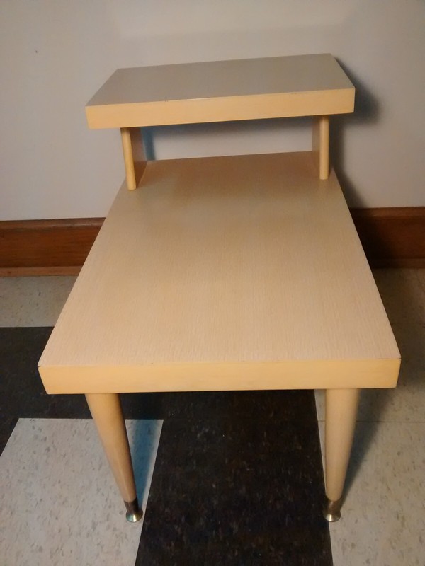 End Table Mersman 8124 Two Tier Blond gallery