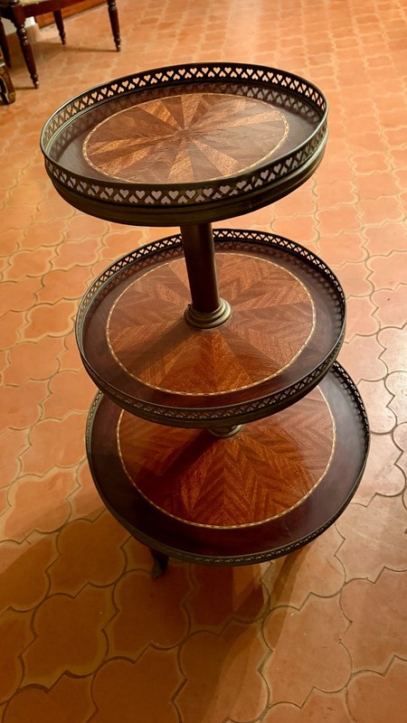 Table desserte ronde 3 niveaux XIX gallery