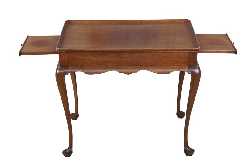 Vintage Biggs Queen Anne Style Mahogany Tea Pull Out Tray Side End Table