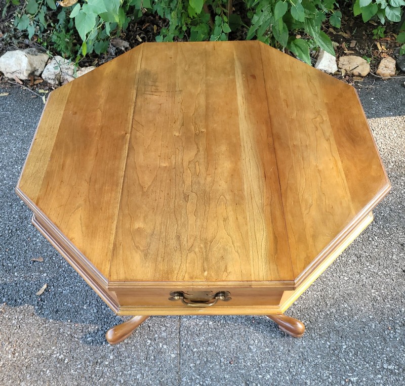 Henkel Harris Jefferson Black Cherry Octagon Flip Top Pedestal Center Side Table gallery