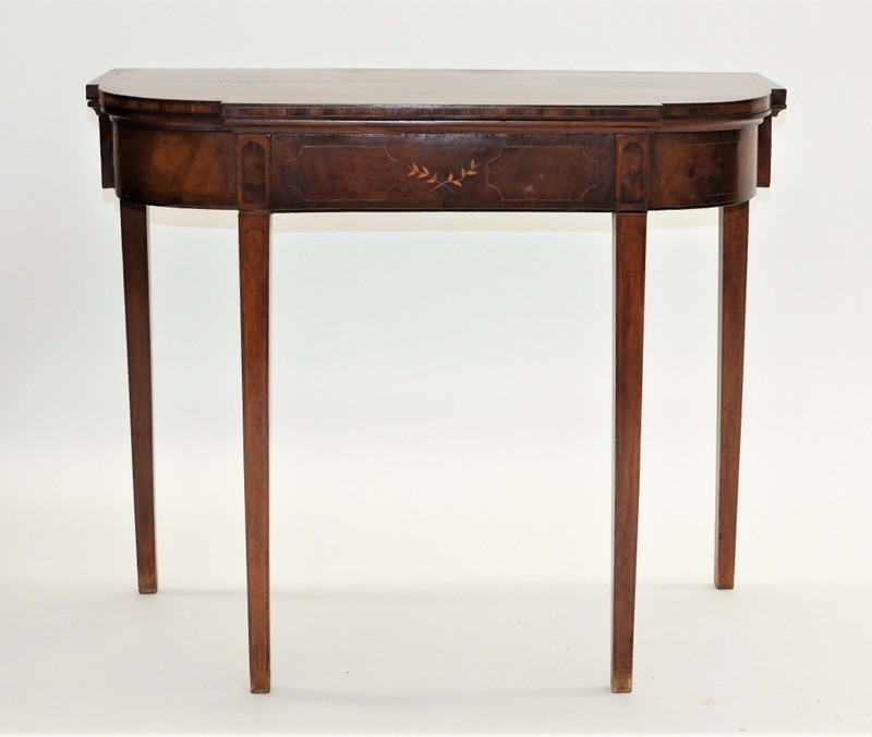 World Class Thomas Howard, Jr. Rhode Island Circa 1790-1810 Mahogany Card Table