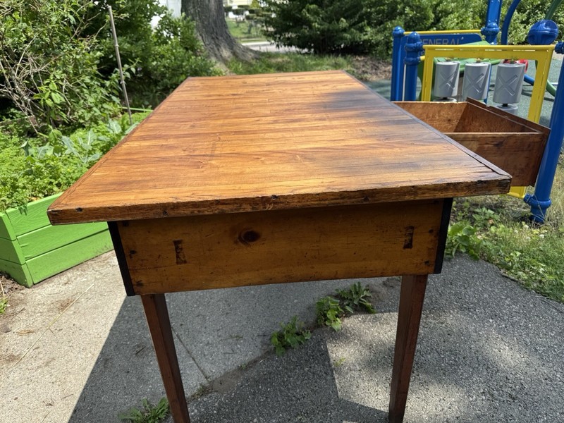 1900s Antique Kitchen Island /Industrial Shop Table Farm Table Dining Bakery Art gallery