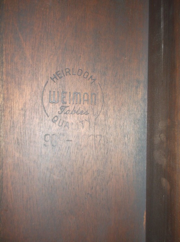 Antique Weiman 'Heirloom' No 909-337 Coffee Table gallery