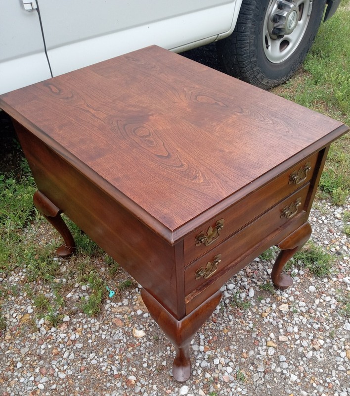 Lane Cherry End Table / Side Table (LA-63)