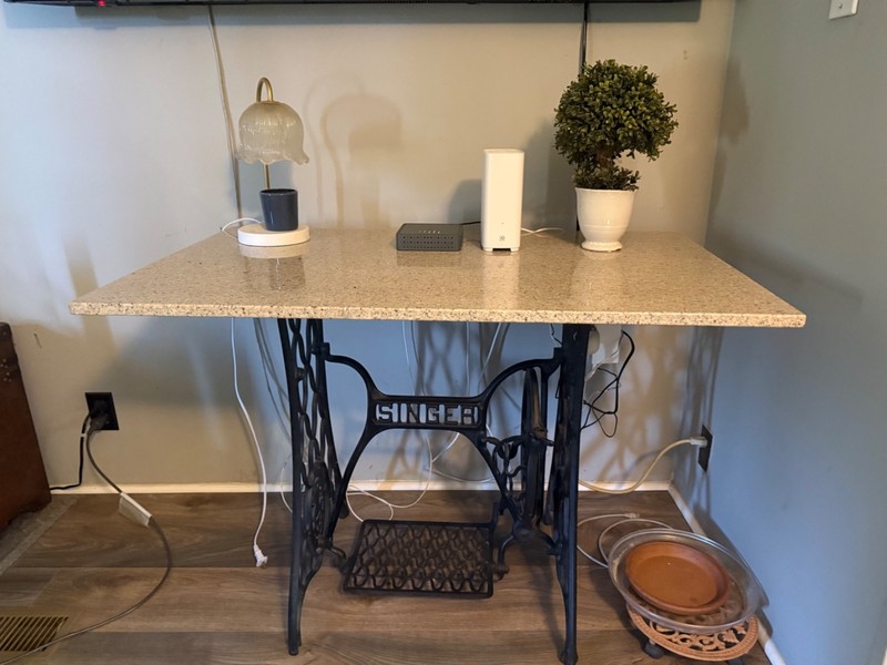 Singer Antique Original Treadle Sewing Machine with Table Pre-1930