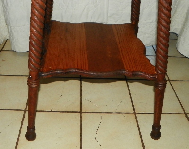 Quartersawn Oak Carved Center Table / Parlor Table (PRT17) gallery
