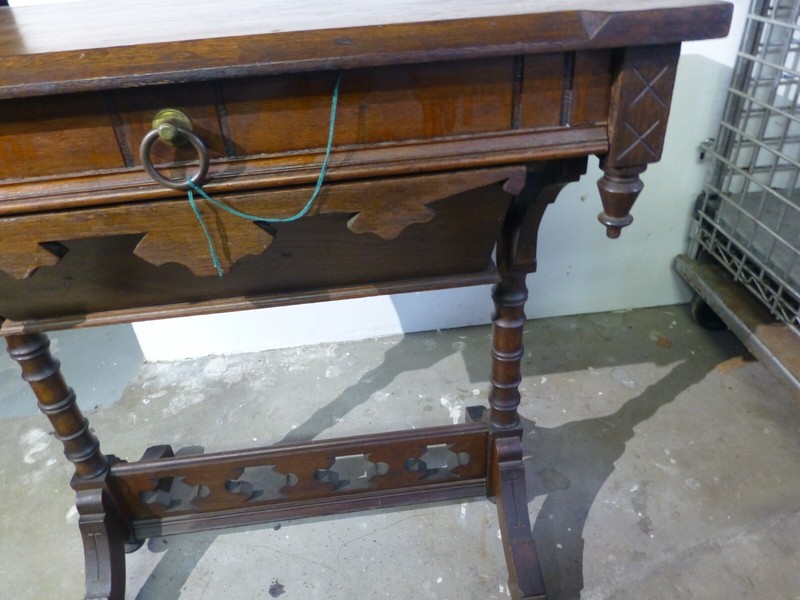 VIVTORIAN EASTLAKE WALNUT POT BELLY WORK SEWING TABLE c1870 gallery