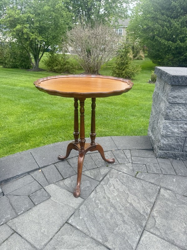 Vintage Pie Crust Triple-Pillar Pedestal Table | Ball & Claw Feet H29xD26” gallery